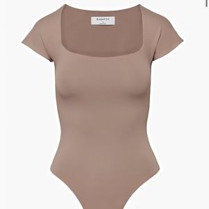 Babaton Original Contour Squareneck Bodysuit
